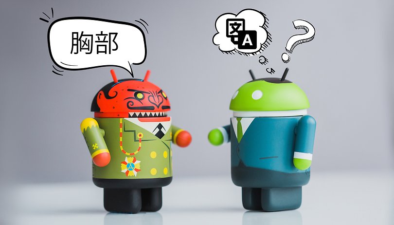 2 Google Android figures speaking in different languages